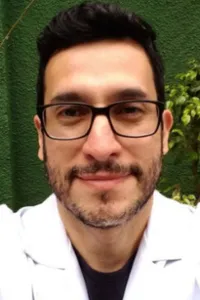 Reis, Henrique